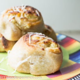 Kefir Milk Tootmaniks Gotovo Testo-Bulgarian Cheese Buns